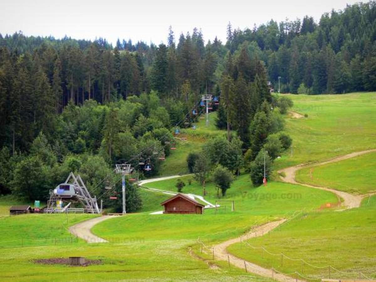 Chalet Charmant A Metabief Avec Vue Sur Montagnes Luaran gambar